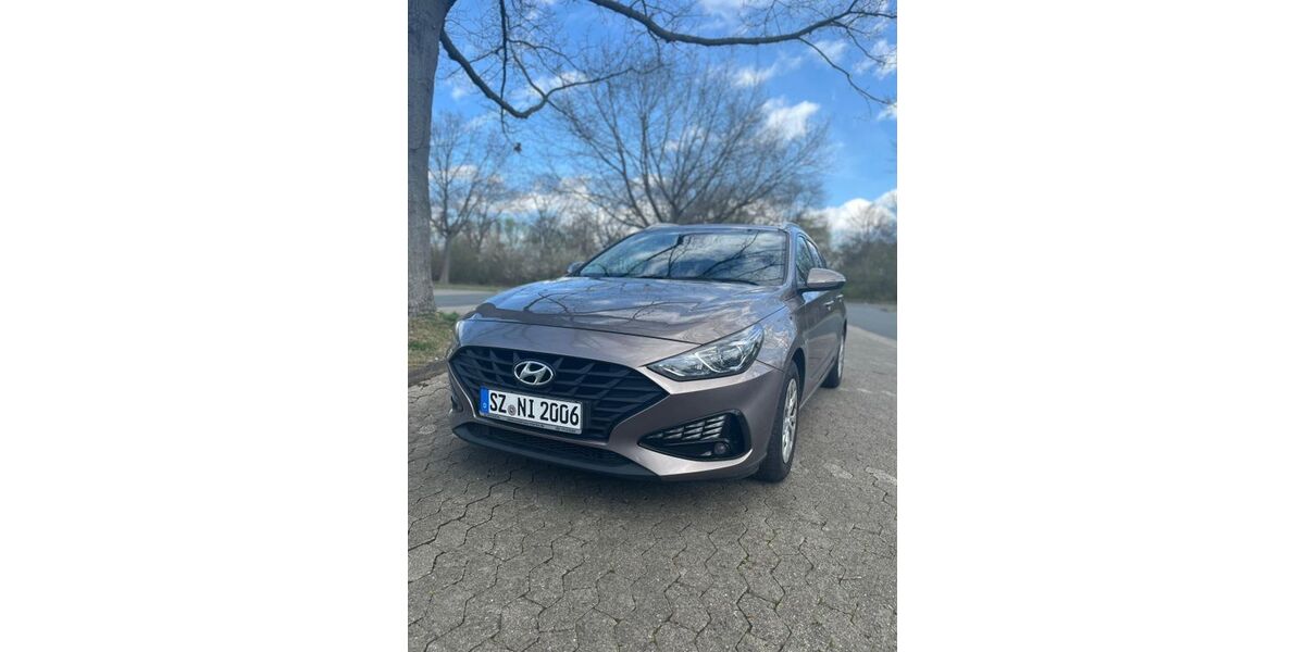Hyundai i30 158.000 km 9.800 &euro; Salzgitter 38228