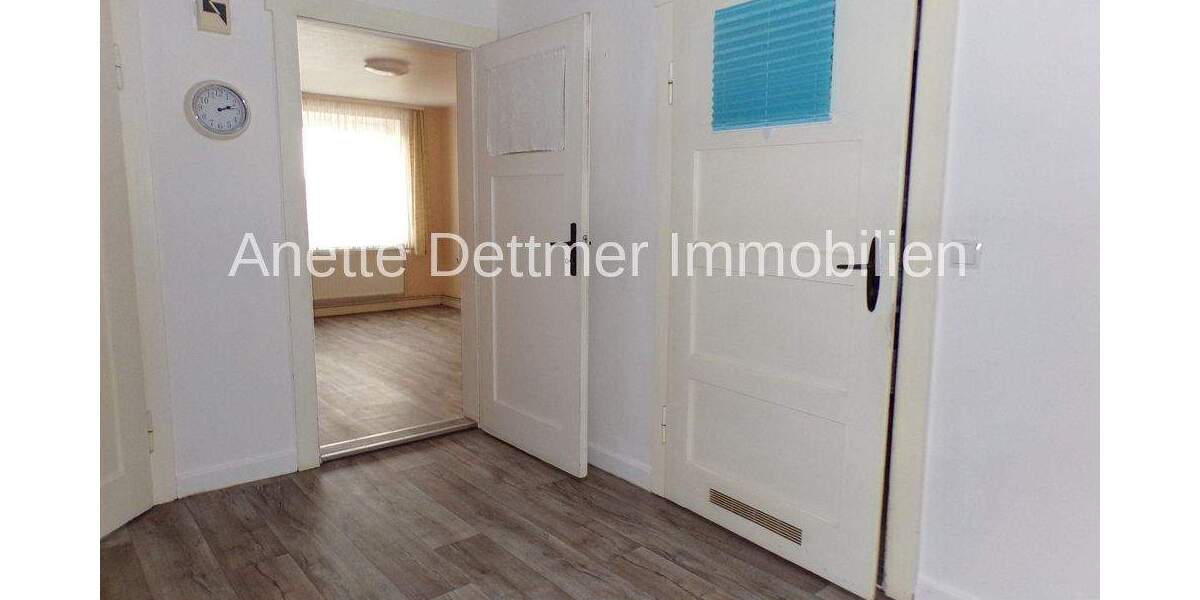 Reihenmittelhaus Freden (Leine) Freden - 8 Zimmer, 180 m&sup2;, 119.000&euro; | Angebot:25695285