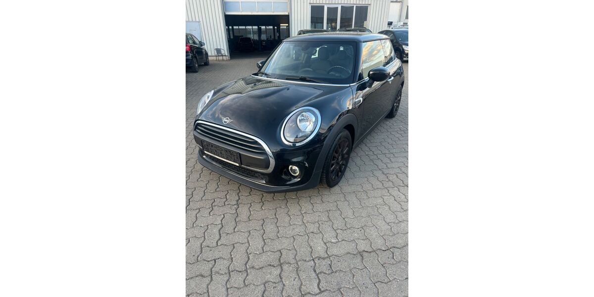 Mini ONE 222.000 km 6.390 &euro; SALZGITTER 38229