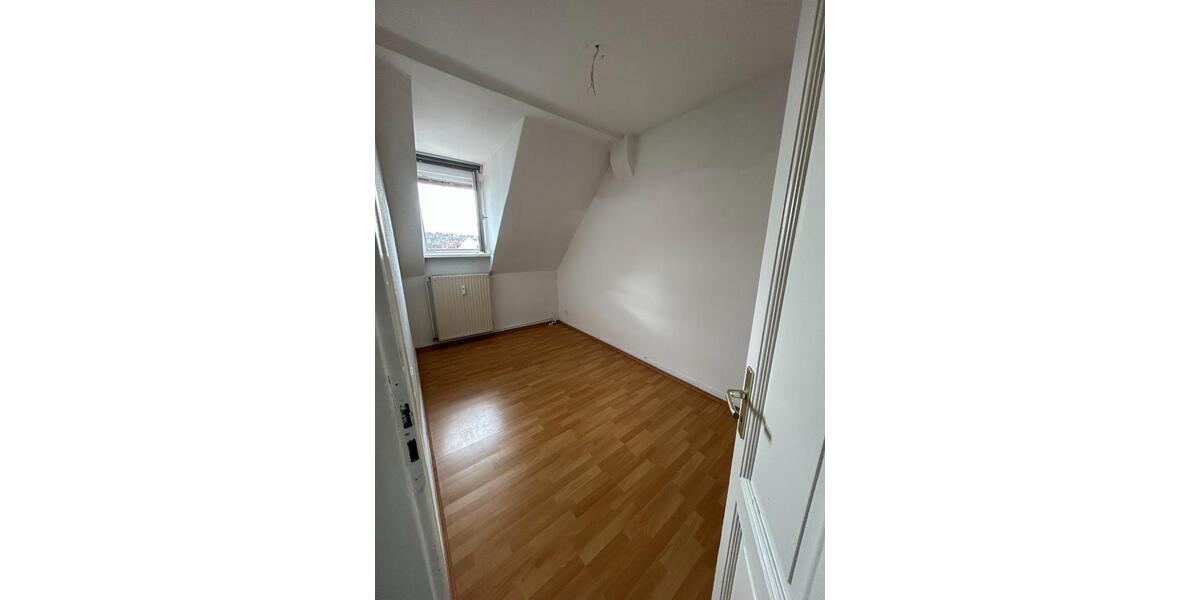 Dachgeschoßwohnung Alfeld (Leine) - 4 Zimmer, 100 m&sup2;, 690&euro; | Angebot:25489018