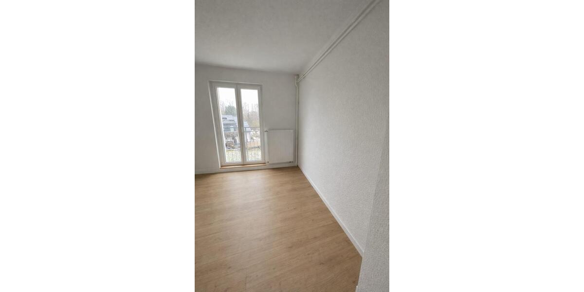 Dachgeschoßwohnung Pattensen - 3.5 Zimmer, 89 m&sup2;, 1.100&euro; | Angebot:25191797