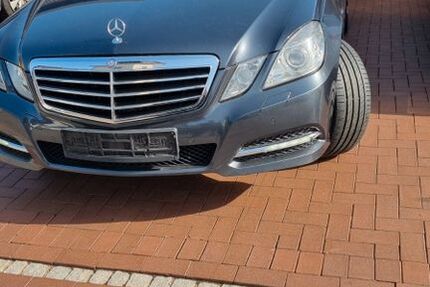 Mercedes-Benz E 220 265.000 km 7.900 &euro; Peine 31224