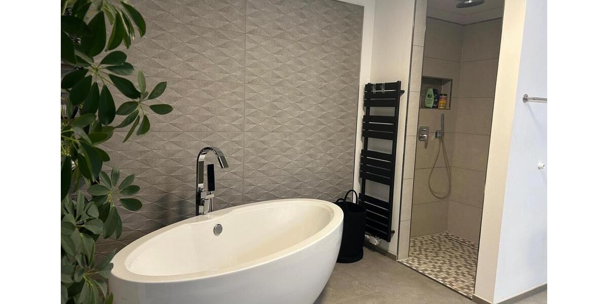 Villa Hohenhameln - 7 Zimmer, 211 m&sup2;, 733.000&euro; | Angebot:25976891