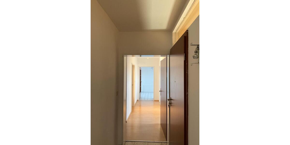 Dachgeschoßwohnung Hildesheim Himmelsthür - 3 Zimmer, 90 m&sup2;, 990&euro; | Angebot:26549359
