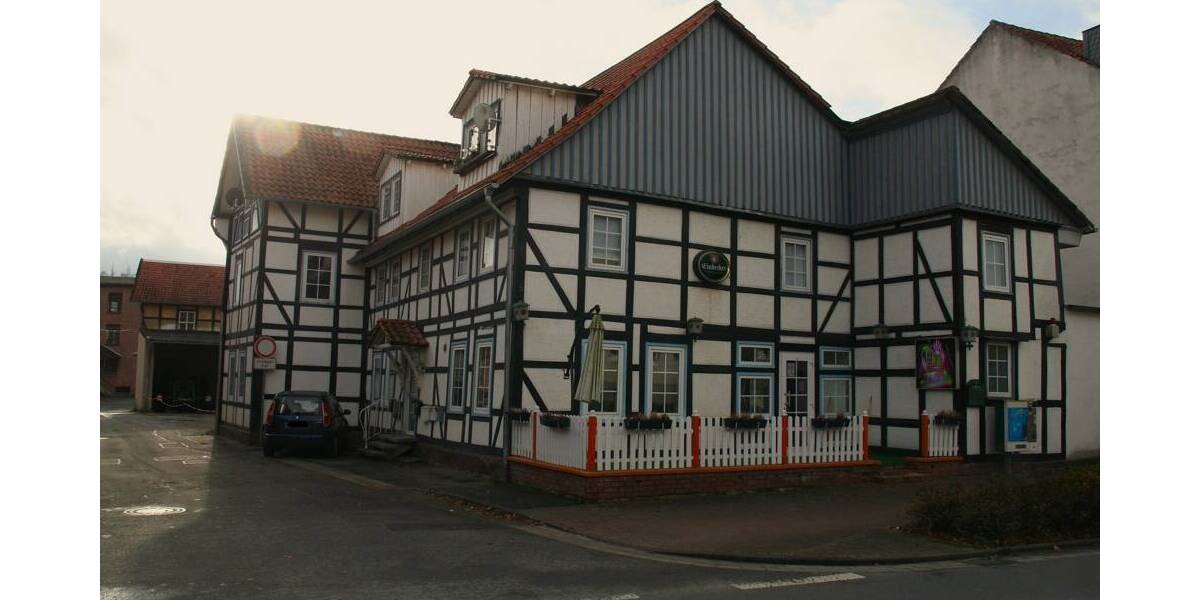 Mehrfamilienhaus, Wohnhaus Delligsen - 2 Zimmer, 500 m&sup2;, 190.000&euro; | Angebot:26036937