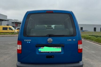VW Caddy 156.000 km 5.900 &euro; Elze 31008