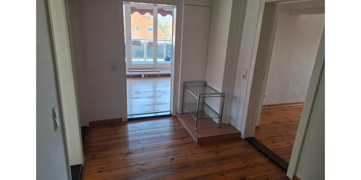 Dachgeschoßwohnung Hannover Döhren-Wülfel - 3 Zimmer, 77 m&sup2;, 285.000&euro; | Angebot:26693278