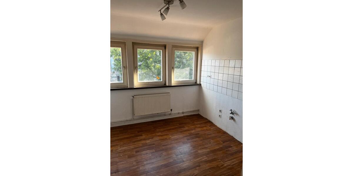 Dachgeschoßwohnung Hildesheim - 4 Zimmer, 92 m&sup2;, 695&euro; | Angebot:25149293