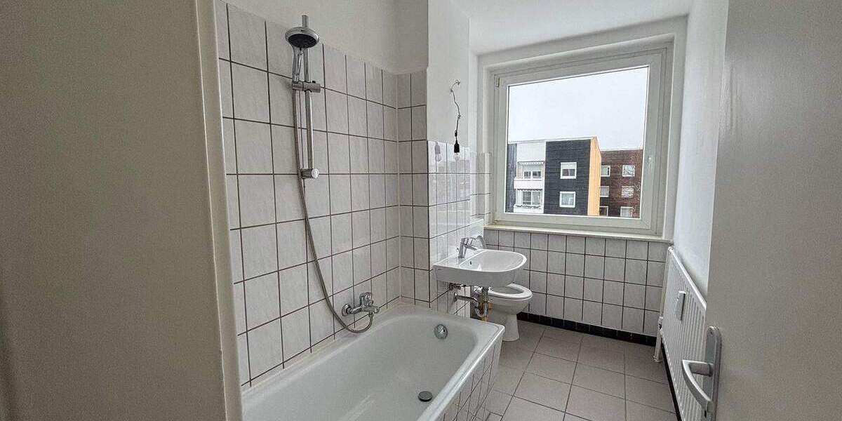 Etagenwohnung Salzgitter Lebenstedt - 3 Zimmer, 63 m&sup2;, 420&euro; | Angebot:25708272