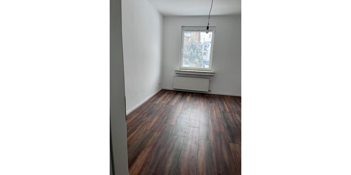 Erdgeschoßwohnung Hannover - 2.5 Zimmer, 70 m&sup2;, 1.050&euro; | Angebot:25142284