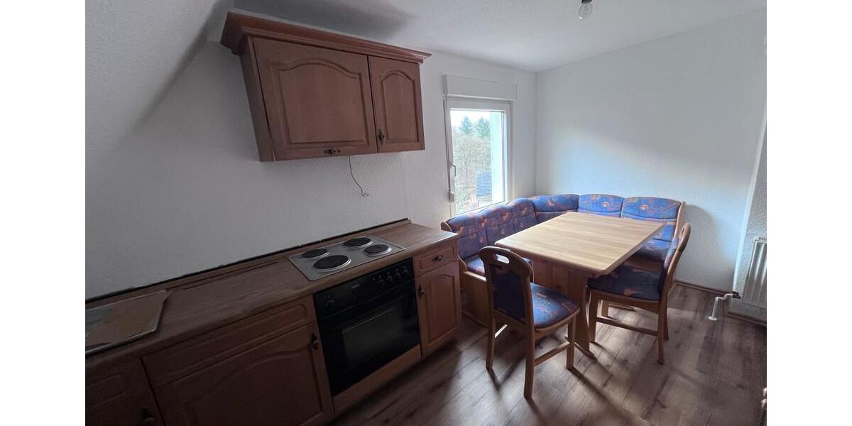 Reihenhaus Delligsen - 7 Zimmer, 190 m&sup2;, 1.050&euro; | Angebot:26035543