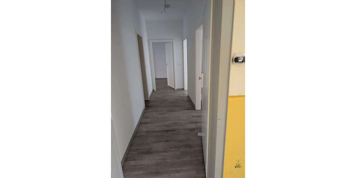 Etagenwohnung Hannover Linden-Limmer - 2 Zimmer, 77 m&sup2;, 942&euro; | Angebot:27315285