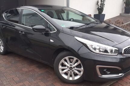 Kia ceed / Ceed 148.000 km 7.200 &euro; Holle 31188