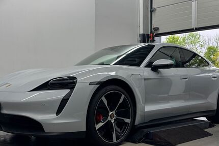 Porsche Taycan 59.000 km 63.490 &euro; Hannover 30453