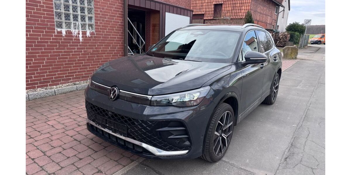 VW Tiguan 10.900 km 51.800 &euro; Lamspringe 31195