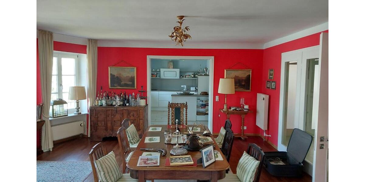 Etagenwohnung Hildesheim - 3.5 Zimmer, 225 m&sup2;, 2.150&euro; | Angebot:25917977