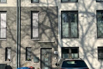 Haus Springe - 6 Zimmer, 145 m&sup2;, 1.650&euro; | Angebot:26582083