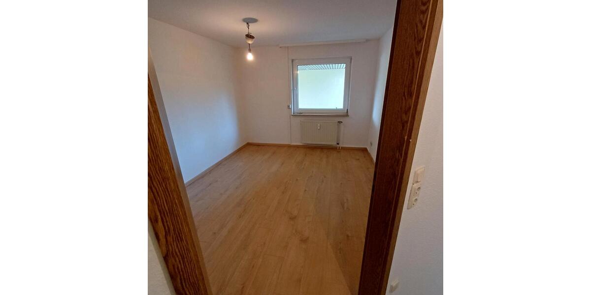 Erdgeschoßwohnung Hildesheim Itzum-Marienburg - 3 Zimmer, 80 m&sup2;, 800&euro; | Angebot:25944706