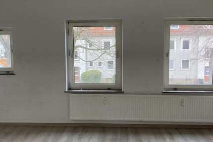 Wohnung Salzgitter Lebenstedt - 3 Zimmer, 57 m&sup2;, 318&euro; | Angebot:25896719