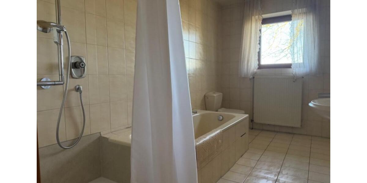 Einfamilienhaus Bockenem - 7 Zimmer, 195 m&sup2;, 335.000&euro; | Angebot:25831804