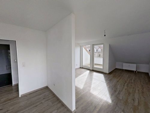 Etagenwohnung Ronnenberg - 4 Zimmer, 87 m&sup2;, 830&euro; | Angebot:25882012