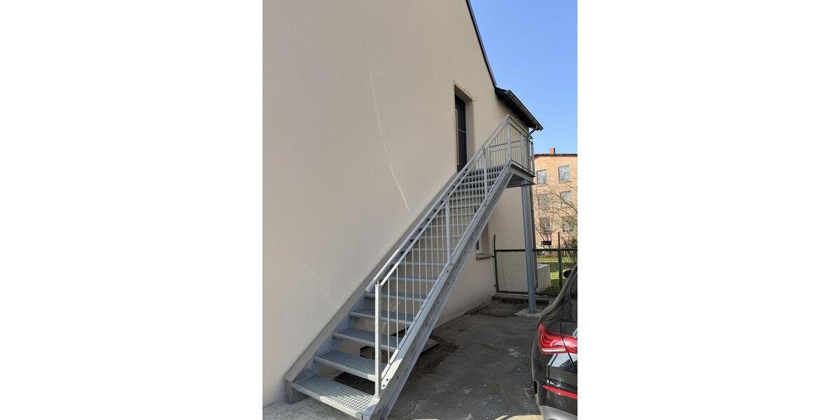 Etagenwohnung Delligsen - 2 Zimmer, 82 m&sup2;, 710&euro; | Angebot:25642845