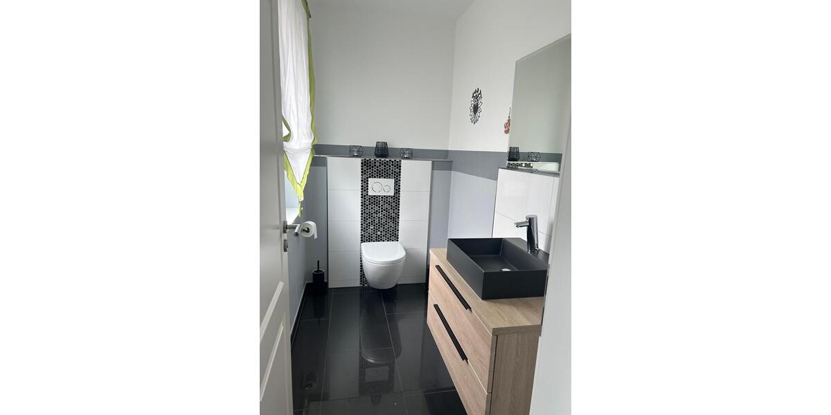 Villa Hohenhameln - 7 Zimmer, 211 m&sup2;, 733.000&euro; | Angebot:25976891