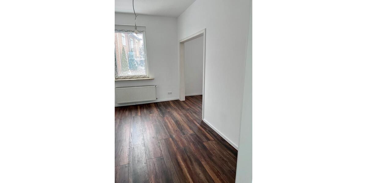Erdgeschoßwohnung Hannover - 2.5 Zimmer, 70 m&sup2;, 1.050&euro; | Angebot:25142284