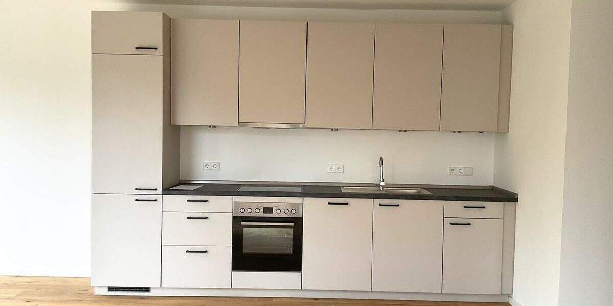 Etagenwohnung Hannover Döhren - 5 Zimmer, 130 m&sup2;, 1.890&euro; | Angebot:25677105