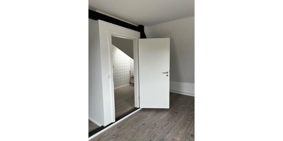 Dachgeschoßwohnung Hildesheim Itzum-Marienburg - 2 Zimmer, 60 m&sup2;, 480&euro; | Angebot:26680514