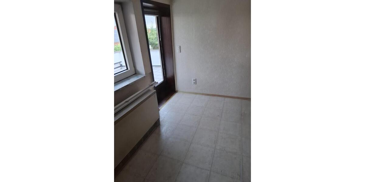 Einfamilienhaus Bockenem - 9 Zimmer, 255 m&sup2;, 146.000&euro; | Angebot:23410111