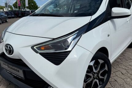 Toyota Aygo (X) 41.950 km 10.990 &euro; Hildesheim 31137