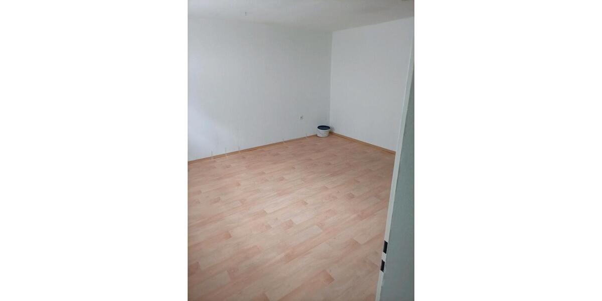 Erdgeschoßwohnung Sibbesse - 3.5 Zimmer, 83 m&sup2;, 560&euro; | Angebot:25104158