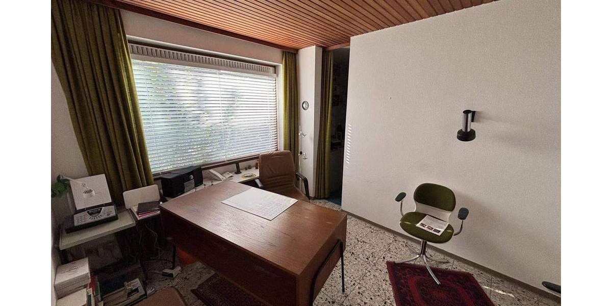 Einfamilienhaus Ronnenberg Weetzen - 7 Zimmer, 216 m&sup2;, 249.000&euro; | Angebot:25733409