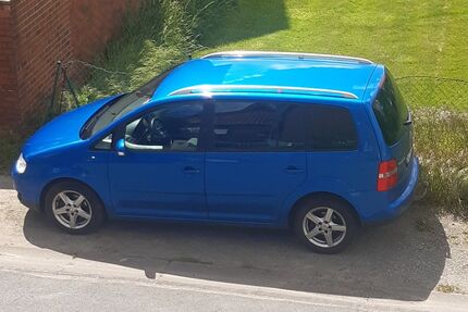 VW Touran 332.200 km 1.700 &euro; Harsum 31177
