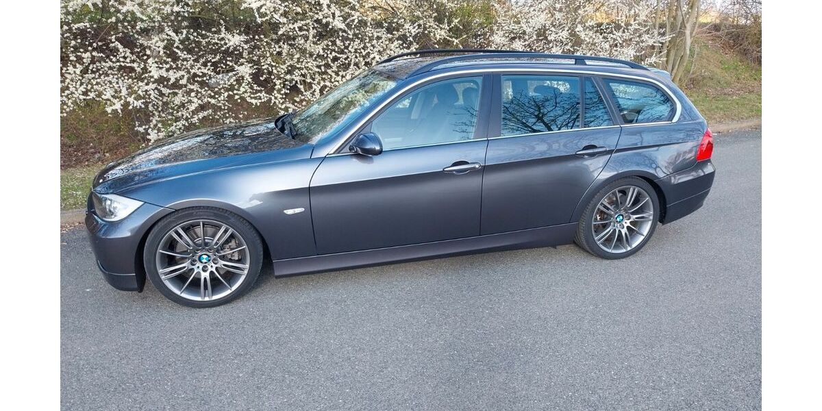 BMW 330 98.560 km 12.500 &euro; Laatzen 30880
