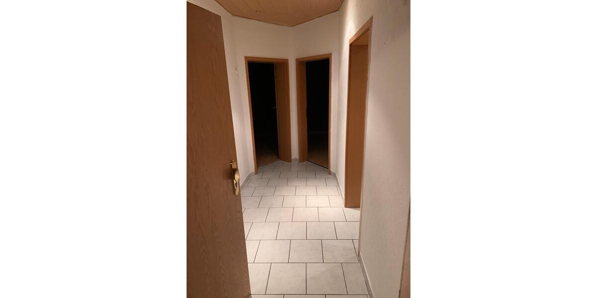Etagenwohnung Hildesheim Himmelsthür - 4 Zimmer, 80 m&sup2;, 215.000&euro; | Angebot:27101703