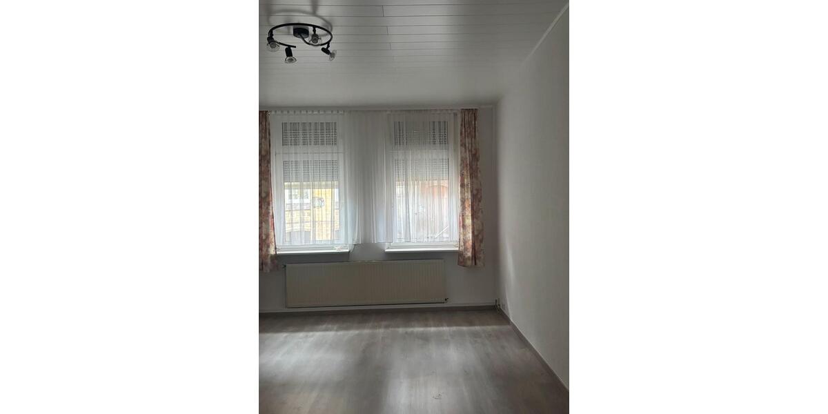 Erdgeschoßwohnung Hildesheim - 4 Zimmer, 94 m&sup2;, 189.000&euro; | Angebot:25104801