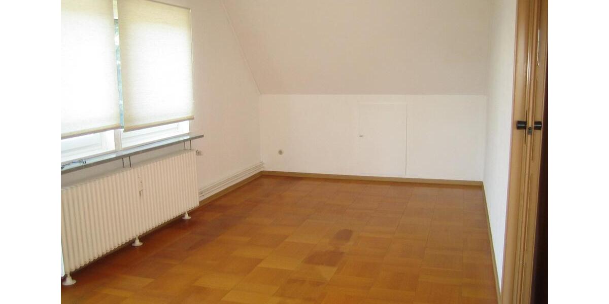 Dachgeschoßwohnung Salzhemmendorf - 3.5 Zimmer, 88 m&sup2;, 450&euro; | Angebot:25943331