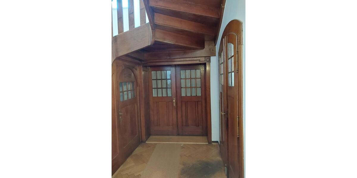 Etagenwohnung Hildesheim - 3.5 Zimmer, 225 m&sup2;, 2.150&euro; | Angebot:25917977