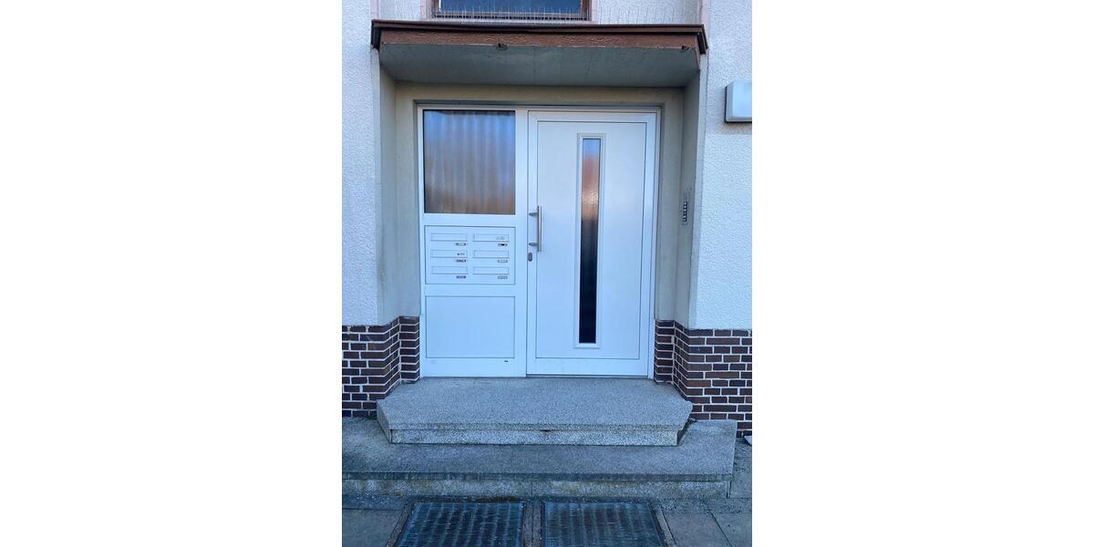 Dachgeschoßwohnung Lehrte - 3 Zimmer, 78 m&sup2;, 830&euro; | Angebot:25613292