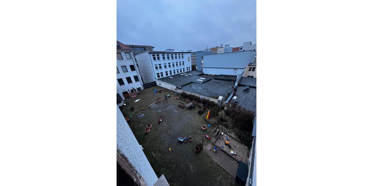 Etagenwohnung Hannover - 3 Zimmer, 130 m&sup2;, 1.680&euro; | Angebot:25066565