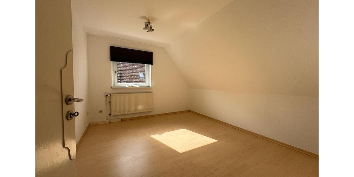 Einfamilienhaus Hannover Buchholz-Kleefeld - 6 Zimmer, 140 m&sup2;, 1.600&euro; | Angebot:26544531