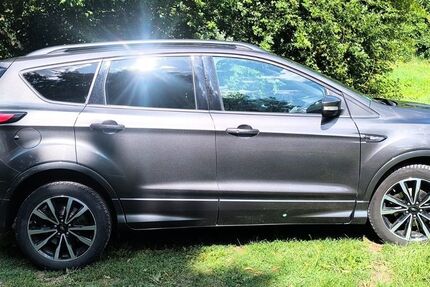 Ford Kuga 94.300 km 12.900 &euro; Bockenem 31167
