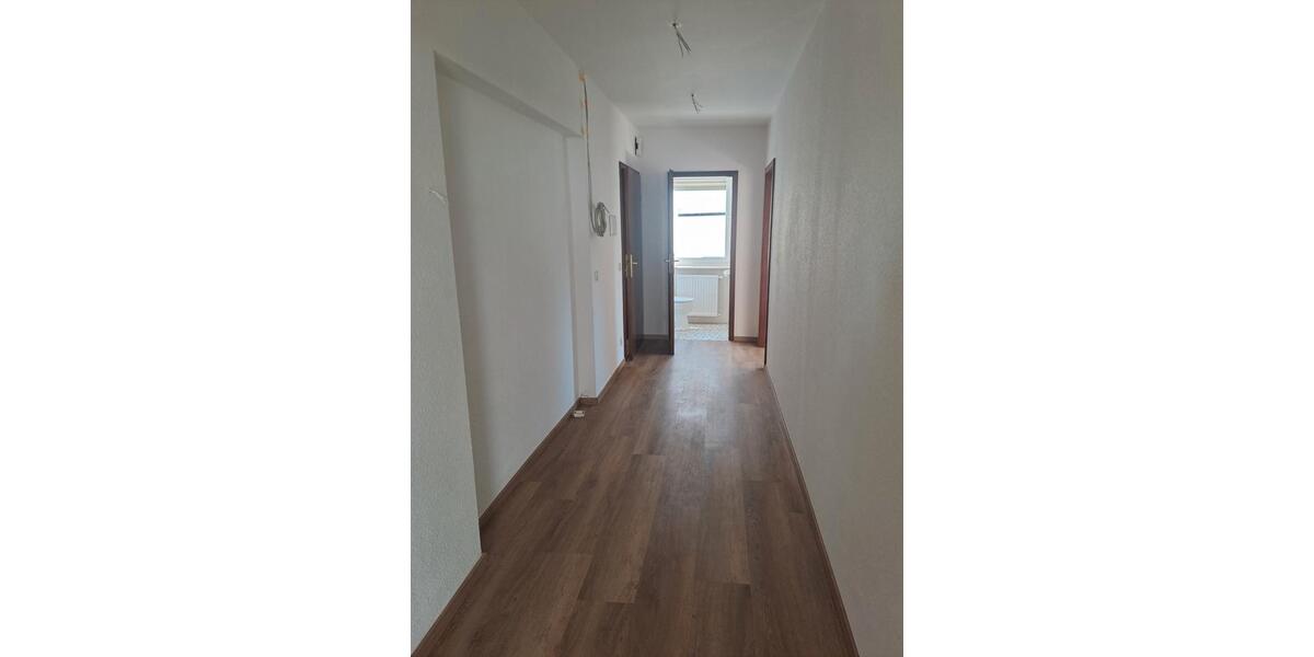 Erdgeschoßwohnung Diekholzen - 4 Zimmer, 109 m&sup2;, 1.000&euro; | Angebot:26023137