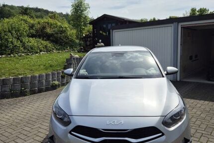Kia ceed / Ceed 90.000 km 15.300 &euro; Gronau 31028