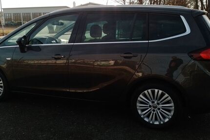 Opel Zafira Tourer 175.300 km 6.700 &euro; Hildesheim 31135