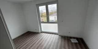 Etagenwohnung Sarstedt - 3 Zimmer, 96 m&sup2;, 1.150&euro; | Angebot:26676474
