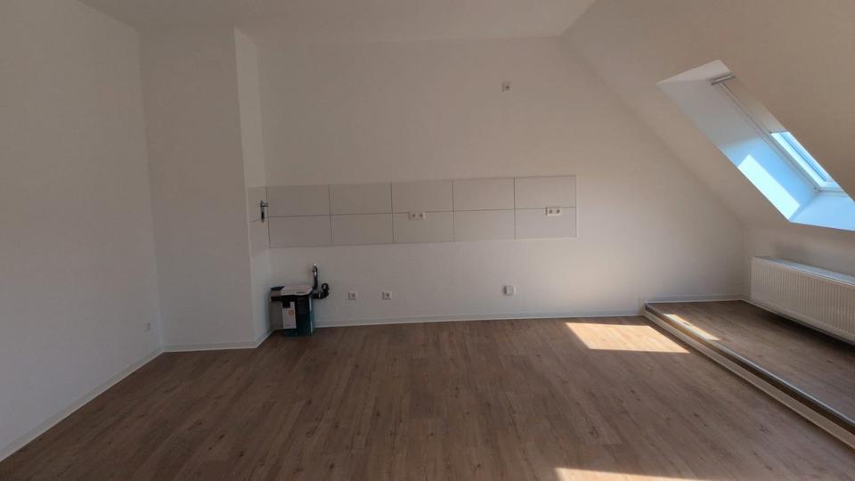 Dachgeschoßwohnung Hannover Linden-Limmer - 2 Zimmer, 64 m&sup2;, 742&euro; | Angebot:26448062