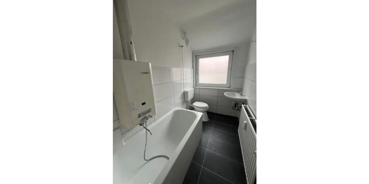 Dachgeschoßwohnung Salzgitter Ortschaft Nord - 3 Zimmer, 60 m&sup2;, 360&euro; | Angebot:26018736